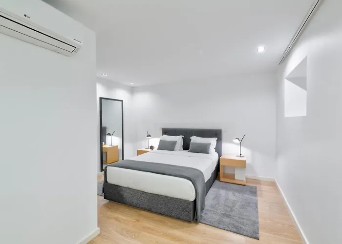 Comfort Dom Hugo - Historic (adults Only) Apartment Porto